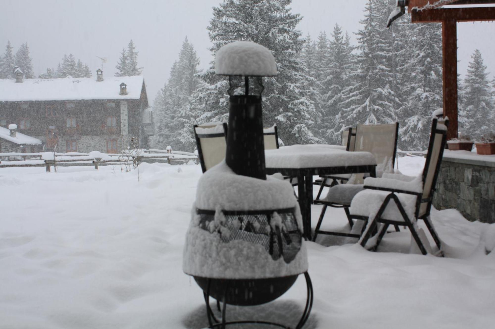 Le Rocher Hotel Champoluc Bagian luar foto