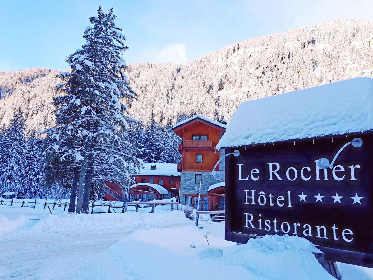 Le Rocher Hotel Champoluc Bagian luar foto